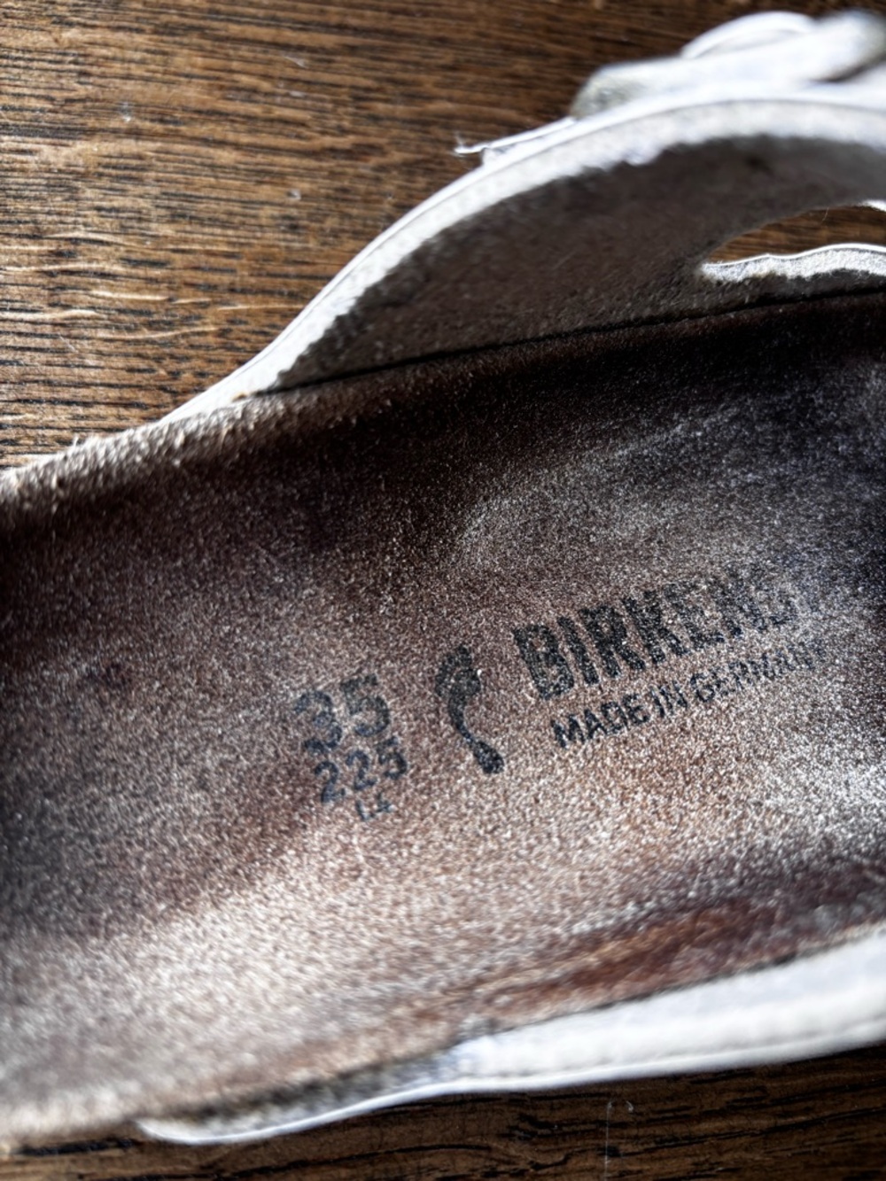 Birkenstock Arizona Off White Sandals EU 35 Distressed - Picture 4 of 8